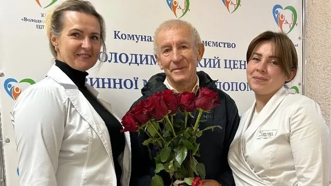 Ціле життя, присвячене дітям: у Володимирі на пенсію йде знаний педіатр Микола Войтович (фото)