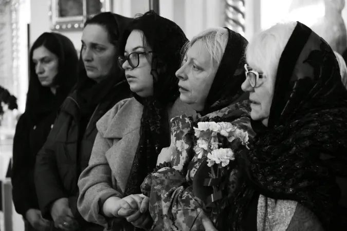 У Луцьку попрощалися із загиблим воїном Русланом Собуцьким (фото, відео)
