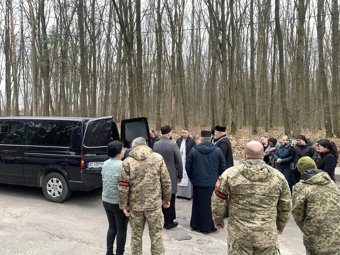 У Луцькому районі попрощалися із загиблим воїном Андрієм Драганчуком (фото)