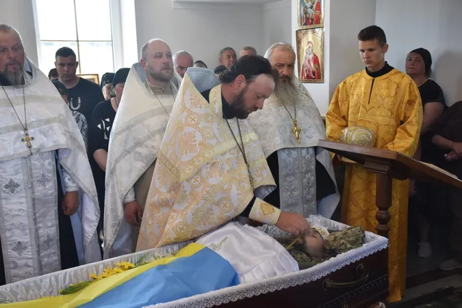 У Луцькому районі провели в останню путь Героя Павла Косячнікова (фото)