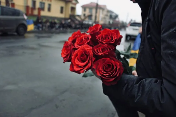 🕯 У Володимирській громаді попрощалася із Захисником Олегом Гринишиним (фото)