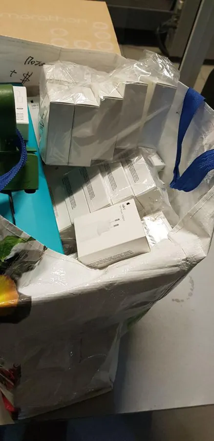 У «Ягодині» виявили незадекларовану техніку для Apple на суму понад 100 тисяч гривень