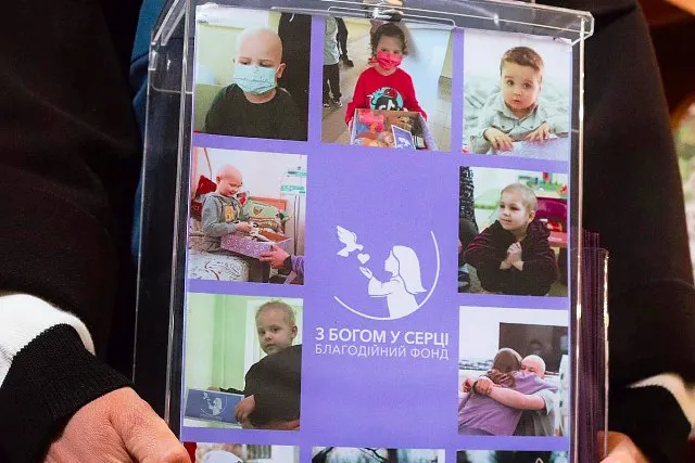 У Луцьку із собору викрали скриньку із пожертвами хворим дітям (відео)