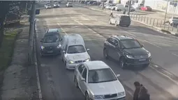 У Луцьку на Рівненській упродовж хвилини сталися дві ДТП (відео)