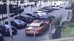 У Луцьку «тойота» заднім ходом врізалася в «ауді» (відео)