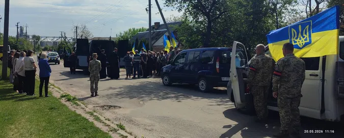 Іваничівська громада попрощалася із військовослужбовцем Валентином Сафоновим (фото)