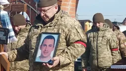 У Луцькому районі попрощалися із воїном Вадимом Новосадом (фото)