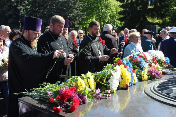 Ніколи знову: у Луцьку вшанували пам'ять жертв Другої світової війни (фото)
