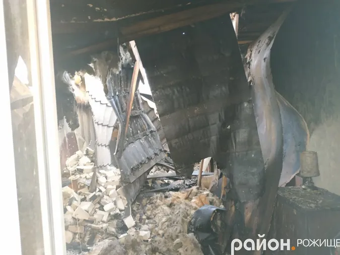 Показали, що залишилося від гуртожитку після масштабної пожежі в Рожищі (фото)