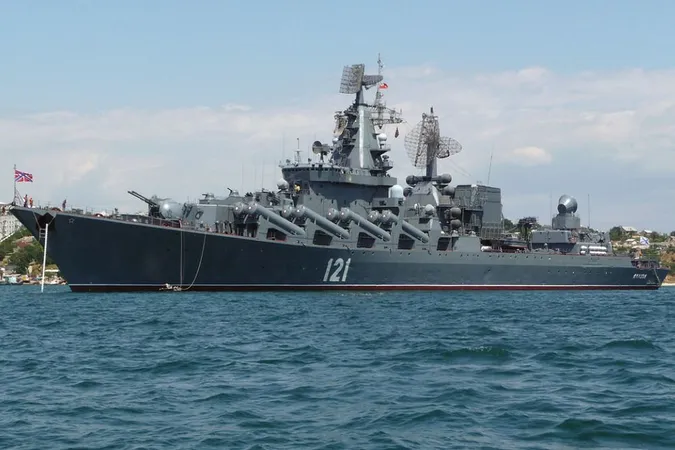 ЗСУ знищили 186 метровий російський ракетний крейсер «Москва» (відео)