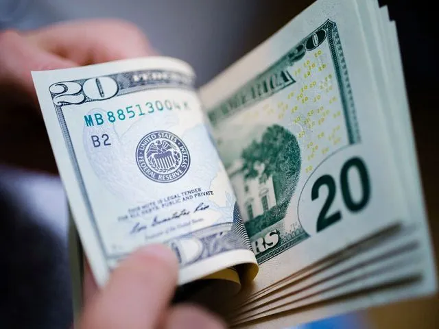 На Волині сільський голова взяв 1500 доларів хабаря