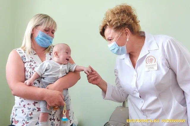 Історії волинських «поспішайок»: як у Луцьку рятують життя крихіткам