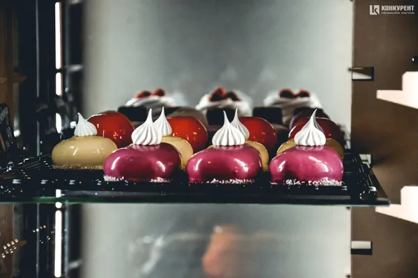 У центрі Луцька відкрили яскраву кав’ярню Ring Coffee (фото)