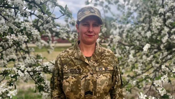 «Мамо, бережи себе»: історія волинянки, яка служить на кордоні й виховує п’ятьох дітей (фото)