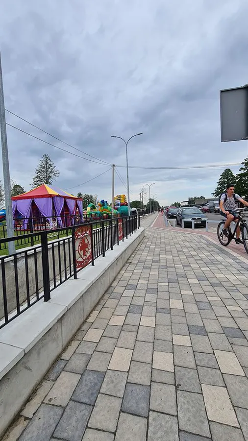Показали, якою стала набережна на Світязі (фото)