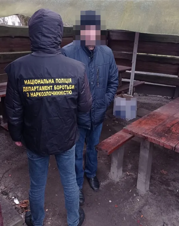 Із психотропами, пістолетами та ножами: у Ковельському районі спіймали наркоділків (фото)