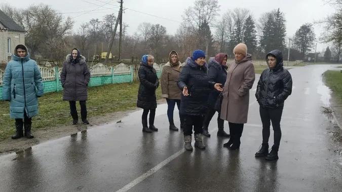 Нема як купити ліки навіть: на Волині жителі п'ятьох сіл залишились без рейсового автобуса