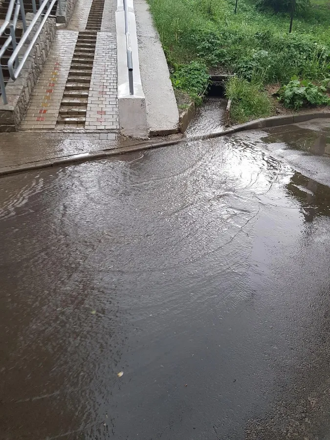 Містяни просять ліквідувати «луцькі водоспади» (фото)