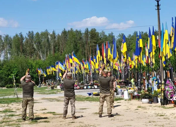 Повернувся «на щиті» через півтора року: у Ковелі попрощалися з воїном Михайлом Філіпчуком (фото)