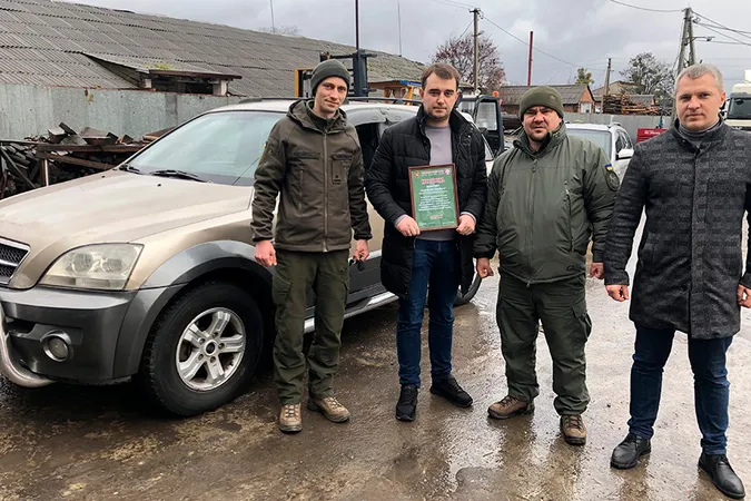 На потреби волинських нацгвардійців передали повнопривідний позашляховик (фото)
