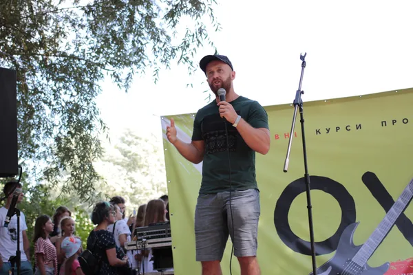 У Луцьку відомий тренер Віктор Мандзяк розповів, чому ми жирні (цитати)