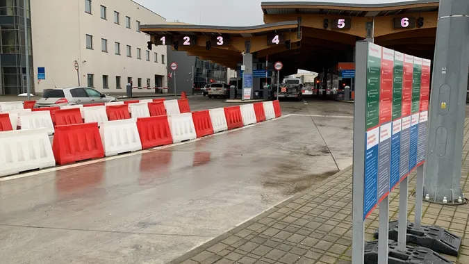 На Різдво в Україну повернулось 58 тисяч людей, але хотіли втекти 10 чоловіків