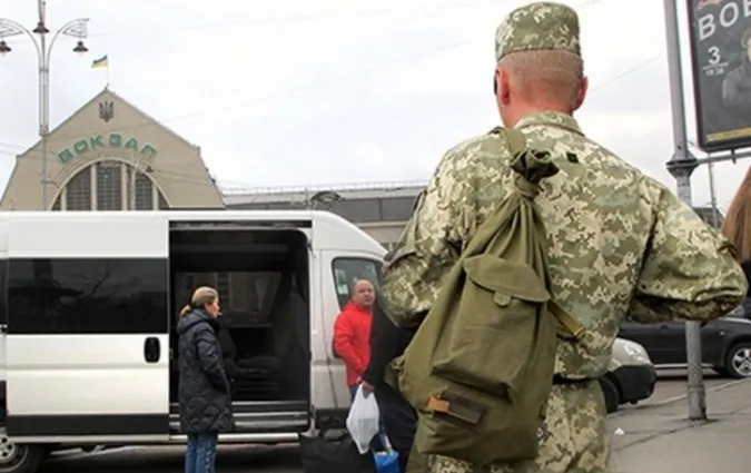 На Волині провели виховну роботу з водієм маршрутки, який нахамив військовому