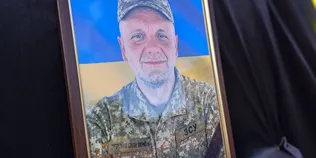 Не встиг провести доньку до весільного вівтаря: у Ковелі попрощалися з Героєм Ігорем Хомичем (фото)