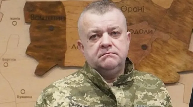 Втратив руку, та не дух: волинський боєць отримав «Золотий Хрест» від Залужного
