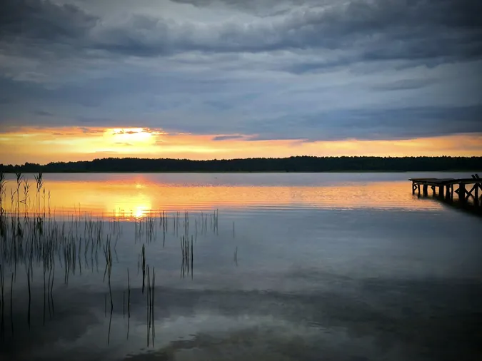 Де на Волині причаїлося мальовниче озеро казкової краси (фото)