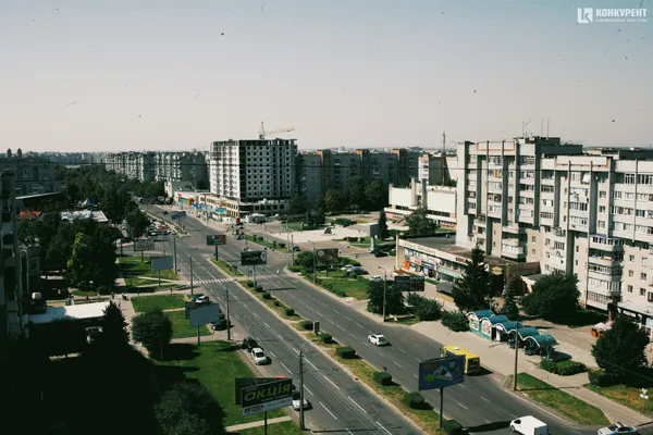 Який вигляд має Луцьк з дахів Лесиного вишу (фото)