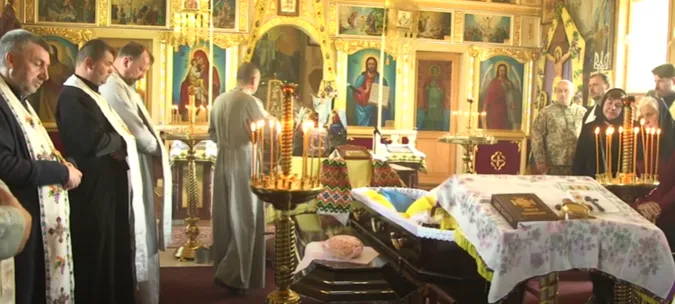 У Луцькому районі попрощалися з воїном Анатолієм Гринем (відео)