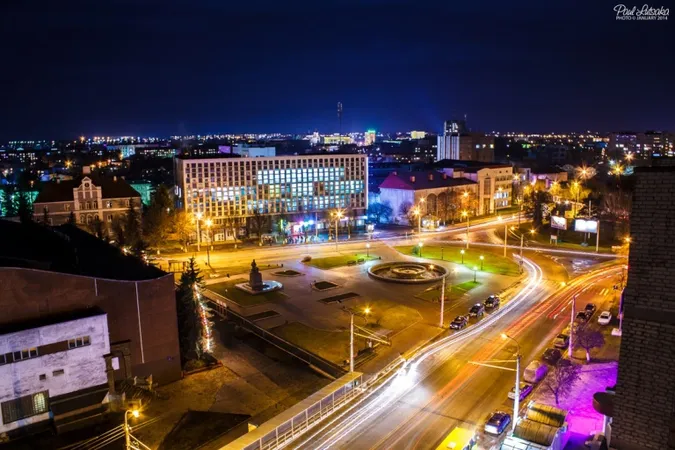 Доба в Луцьку за одну хвилину (відео)
