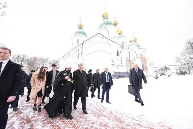 Волинський священик показав як відбувалося богослужіння у Софії Київській (фото)