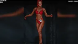 Колишня бібліотекарка з Одещини у 45 років стала чемпіонкою України з бодибілдингу (відео)