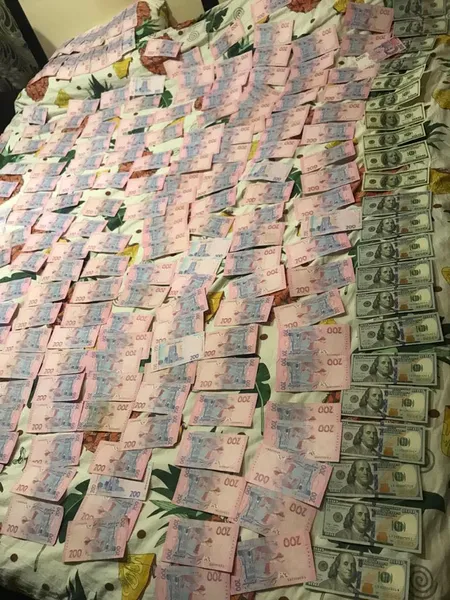 «Відкати» від «Великого будівництва»: заступникам директора волинського автодору оголосили підозру