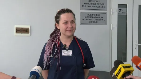 Мали «свої хатинки»: у Рівному брати-двійнята народилися з різницею в три дні (фото)