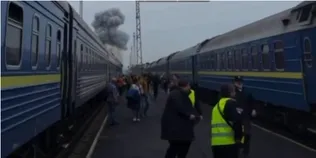 На українсько-польському кордоні російський БпЛА влучив у локомотив потяга «Київ – Варшава» (відео) (ОНОВЛЕНО)