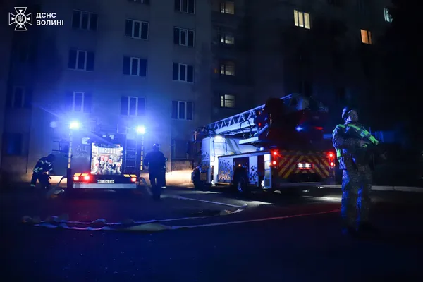 Перекриті вулиці, пожежні та «швидкі»: що відбувалося на Волині вночі (фото)