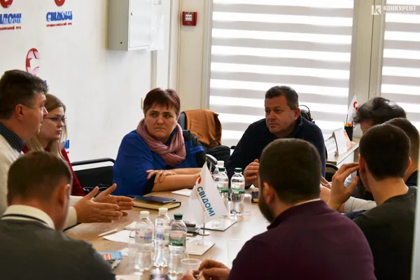 ОСББ чи управлінська компанія: лучан і далі консультуватимуть, як обрати (фото)