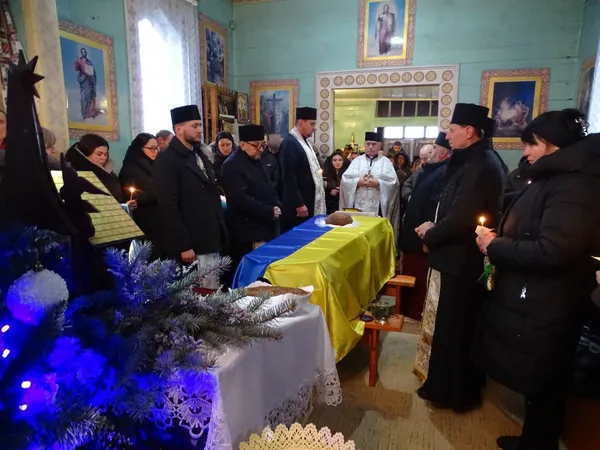 На Волині попрощалися з 25-річним воїном Віктором Сохацьким (фото)