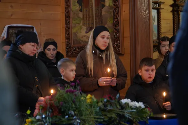 У Володимирі попрощалися з полеглим воїном Андрієм Янюком (фото)