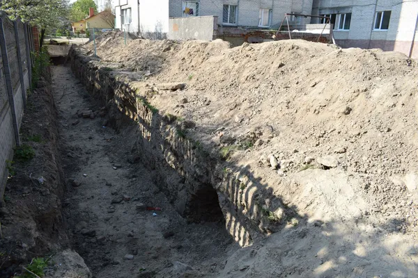 Ремонтують чотири ділянки тепломереж: у Луцьку готуються до опалювального сезону (фото)