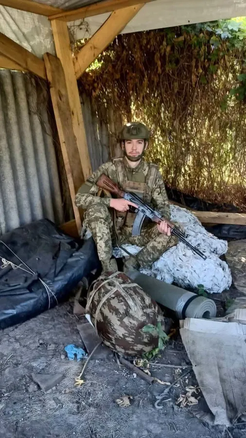 Перебило ногу, але командування не залишив: прикордонник із Волині розповів про жорсткий бій на Харківщині (фото)
