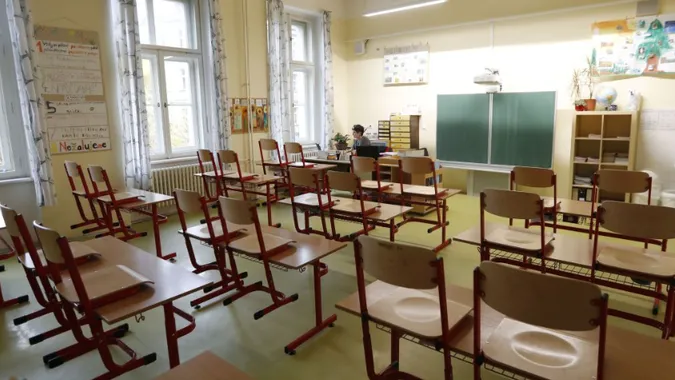За кордоном перебувають 8 300 школярів Луцької громади
