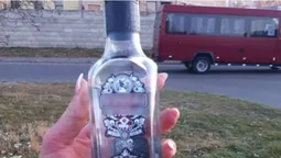 Лучани продавали сурогат на автостанції та у своєму дворі (фото)