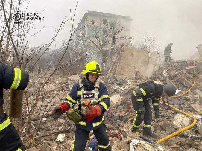 Російська ракета влучила в житловий будинок у Полтаві – є загиблі та поранені (фото, оновлено)