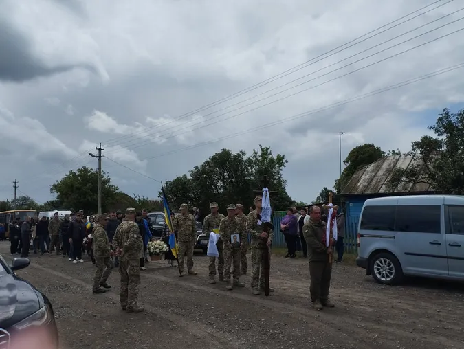 На Волині попрощалися з молодими Героями Сергєм Сміховським та Миколою Кобриною (фото)