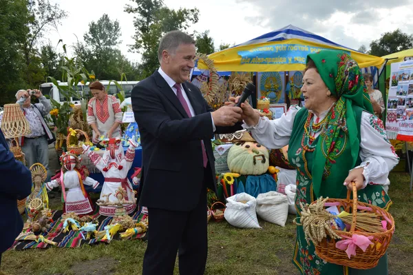 «Ось вам морквина, щоби виросла чуприна», - приспівувала колоритна горохівчанка...