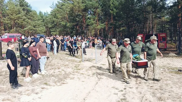 Не пережив важких поранень: на Волині попрощалися із 54-річним воїном Василем Вороб’єм (фото)